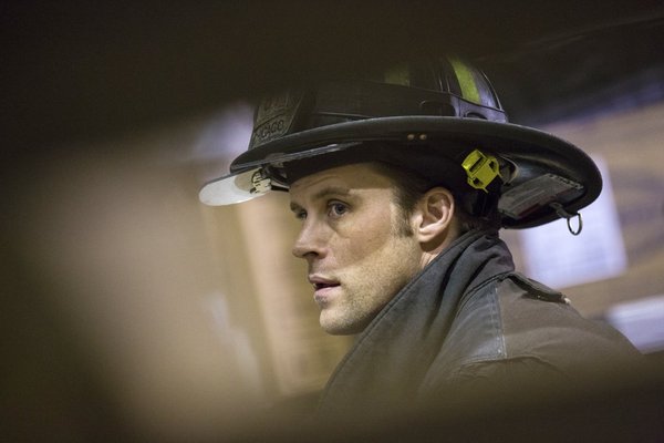 Jesse Spencer in CHICAGO FIRE - Season 1 - "Ambition 